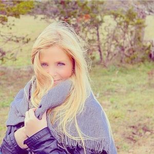 Meet your Posher, Leah